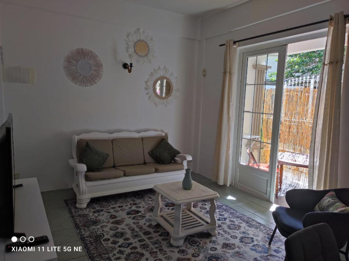 Grand Baie View Appart מראה חיצוני תמונה